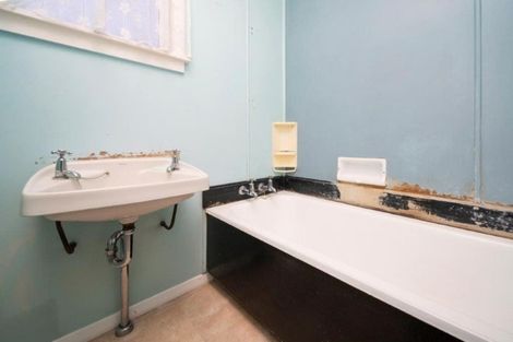 Photo of property in 41 Iredale Road, Hawera, 4610