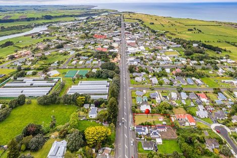 Photo of property in 169 Egmont Street, Patea, 4520