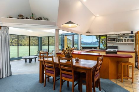 Photo of property in 606 Moetapu Bay Road, Moetapu Bay, Linkwater, 7282