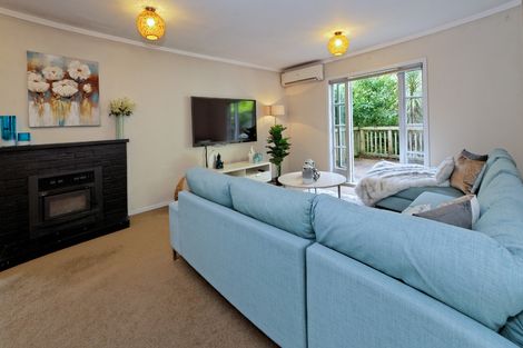 Photo of property in 7 Sylvan Valley Avenue, Titirangi, Auckland, 0604