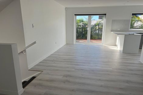 Photo of property in 46 Fitzwilliam Drive, Torbay, Auckland, 0630