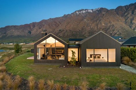 Photo of property in 3 Wanderer Lane, Jacks Point, Queenstown, 9371