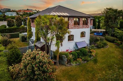 Photo of property in 12 Godley Drive, Scarborough, Christchurch, 8081