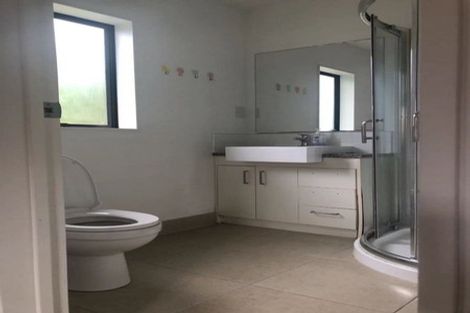 Photo of property in 44 Miro Street, New Lynn, Auckland, 0600