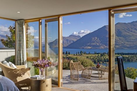 Photo of property in 27 Edinburgh Drive, Queenstown, 9300