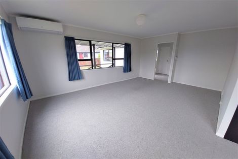 Photo of property in 75 Santiago Crescent, Unsworth Heights, Auckland, 0632