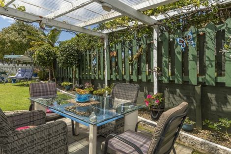 Photo of property in 10 Bayvista Close, Welcome Bay, Tauranga, 3112