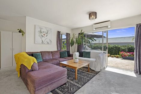 Photo of property in 3/256a Birkdale Road, Birkdale, Auckland, 0626