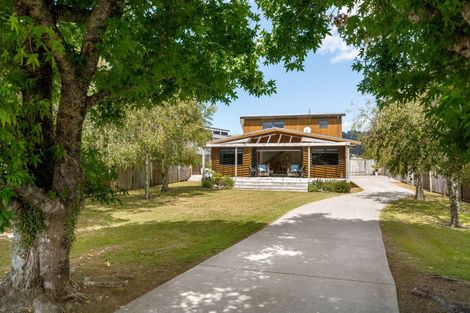 Photo of property in 210 Linton Crescent, Whangamata, 3620