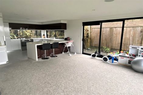 Photo of property in 3d Honeyfield Drive, Whalers Gate, New Plymouth, 4310