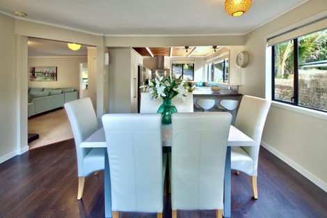 Photo of property in 7 Sylvan Valley Avenue, Titirangi, Auckland, 0604