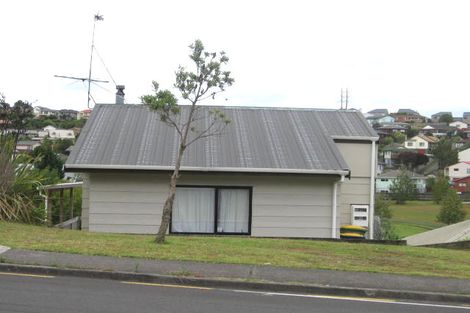 Photo of property in 1/66 Trias Road, Totara Vale, Auckland, 0629