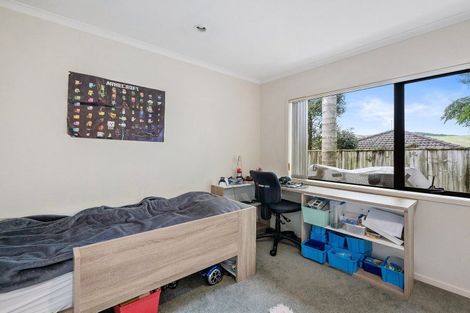 Photo of property in 60 Cabeleigh Drive, Helensville, 0800