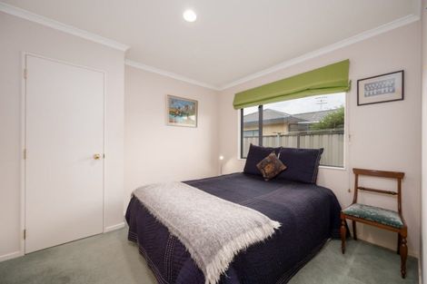 Photo of property in 10 Forbury Way, Taradale, Napier, 4112