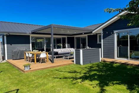 Photo of property in 8 Rostrevor Place, Mairehau, Christchurch, 8052