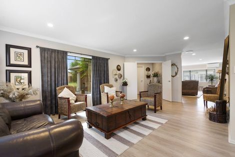 Photo of property in 11 Mirbeck Avenue, Cambridge, 3434