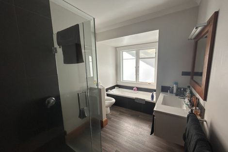 Photo of property in 19 Ngaio Street, West End, Palmerston North, 4412