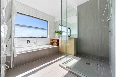 Photo of property in 23 Tui Brae, Beachlands, Auckland, 2018