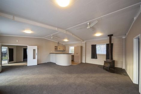 Photo of property in 2 Hamlet Street, Stratford, 4332