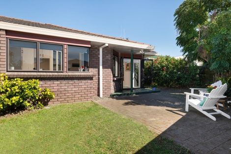 Photo of property in 22 Wells Avenue, Mount Maunganui, 3116