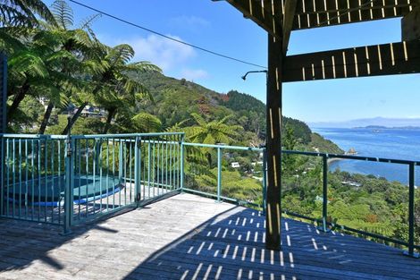Photo of property in 52 Waitohu Road, York Bay, Lower Hutt, 5013