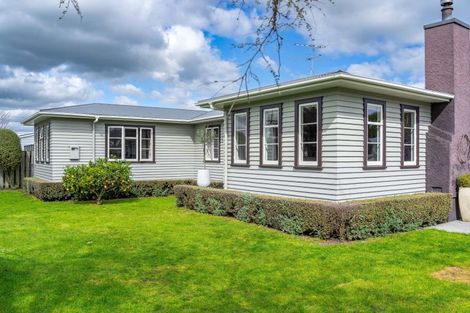 Photo of property in 6 Humphries Street, Greytown, 5712