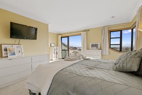 Photo of property in 87 Eliot Street, New Plymouth, 4310