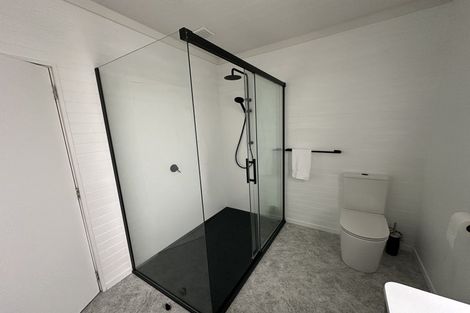 Photo of property in 27 Tukapa Street, Westown, New Plymouth, 4310