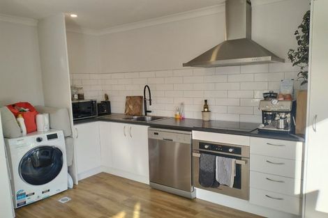 Photo of property in 4 William Earp Place, Tawa, Wellington, 5028