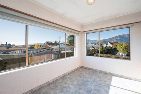 Photo of property in 2 Balmoral Place, Stoke, Nelson, 7011