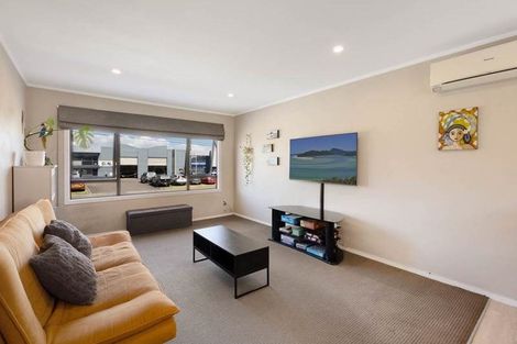 Photo of property in 41 Tawa Street, Mount Maunganui, 3116