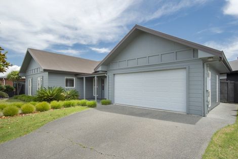 Photo of property in 28 Nautilus Drive, Papamoa Beach, Papamoa, 3118