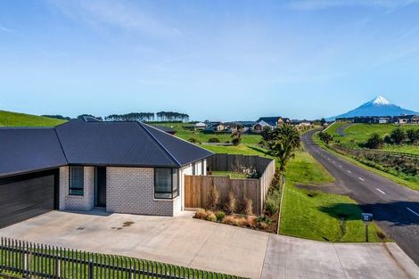 Photo of property in 32 Larlin Drive, Hawera, 4675