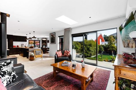 Photo of property in 21 Little Maude Drive, Lake Hawea, 9382