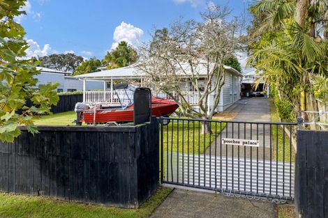Photo of property in 66 Beresford Street, Bayswater, Auckland, 0622