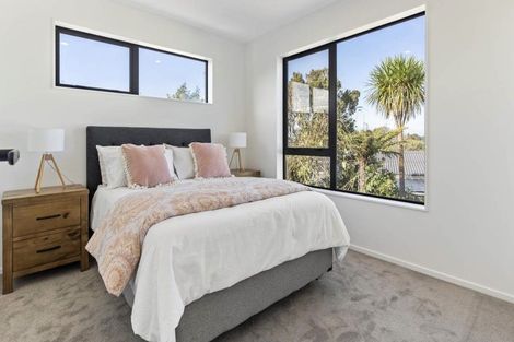 Photo of property in 1/38 Manuka Road, Glenfield, Auckland, 0629