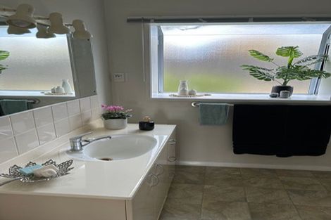 Photo of property in 1/9 Belmere Rise, Farm Cove, Auckland, 2012