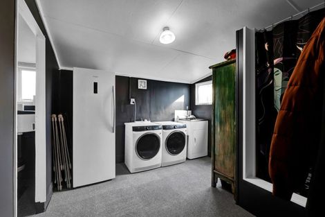 Photo of property in 19 Rosalind Street, Stratford, 4332