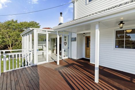 Photo of property in 53 The Drive, Tawa, Wellington, 5028