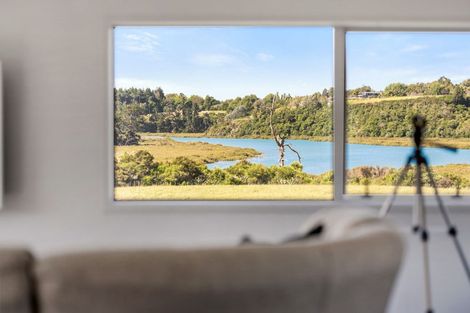 Photo of property in 141 Wades Road, Whitford, Howick, 2571