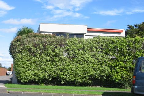 Photo of property in 2/181 Bucklands Beach Road, Bucklands Beach, Auckland, 2012