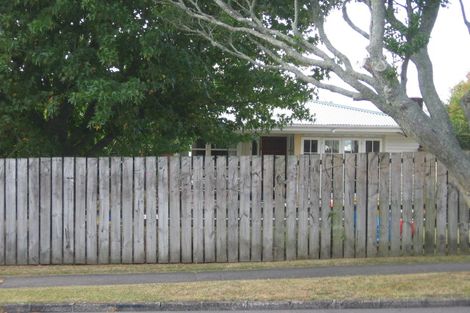 Photo of property in 55a Lynwood Road, New Lynn, Auckland, 0600