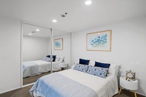 Photo of property in 4i/175 Hurstmere Road, Takapuna, Auckland, 0622
