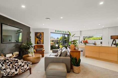 Photo of property in 3 Aderman Place, Hurworth, New Plymouth, 4310