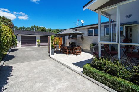 Photo of property in 15 Chamberlain Road, Masterton, 5810