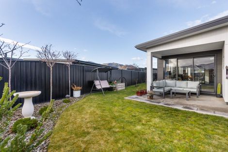 Photo of property in 1 Fraer Street, Cromwell, 9310