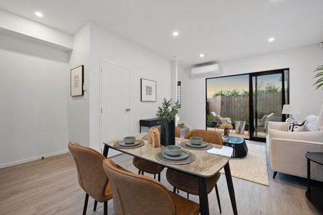 Photo of property in 33 Garadice Road, Rothesay Bay, Auckland, 0630