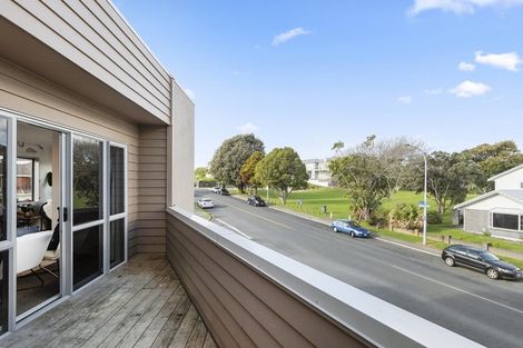 Photo of property in 3/50 May Street, Mount Maunganui, 3116