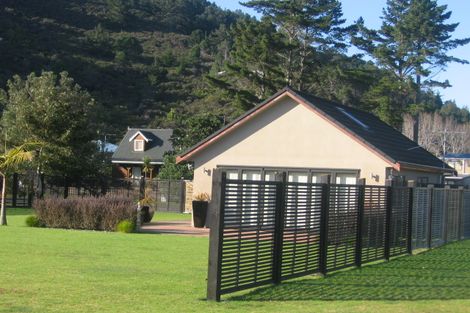 Photo of property in 113 Pacific Parade, Matarangi, Whitianga, 3592