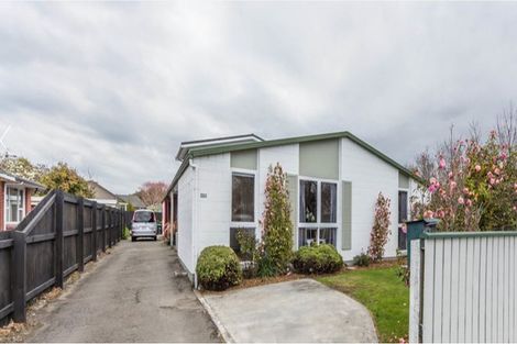 Photo of property in 59 Maidstone Road, Ilam, Christchurch, 8041